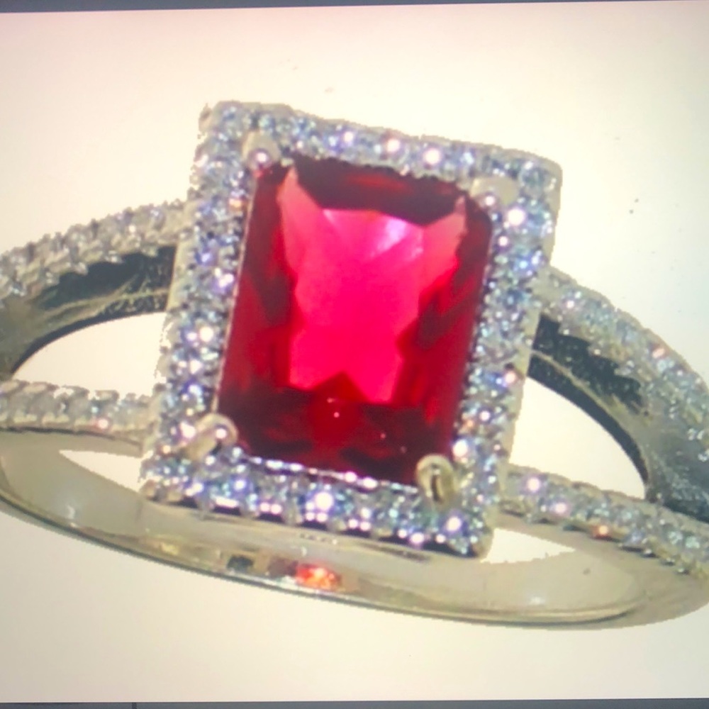 Ruby 2.25 carat spilt shank diamond pave sterling silver oval cut size 6.5